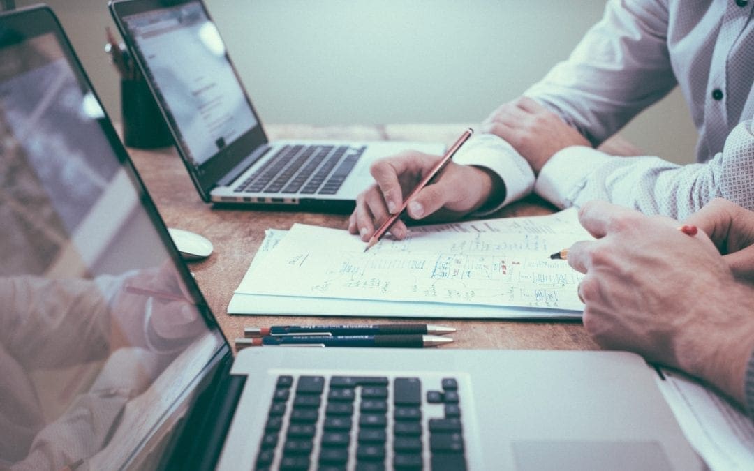 Custom Web Development or Website Templates: Which One to Choose?